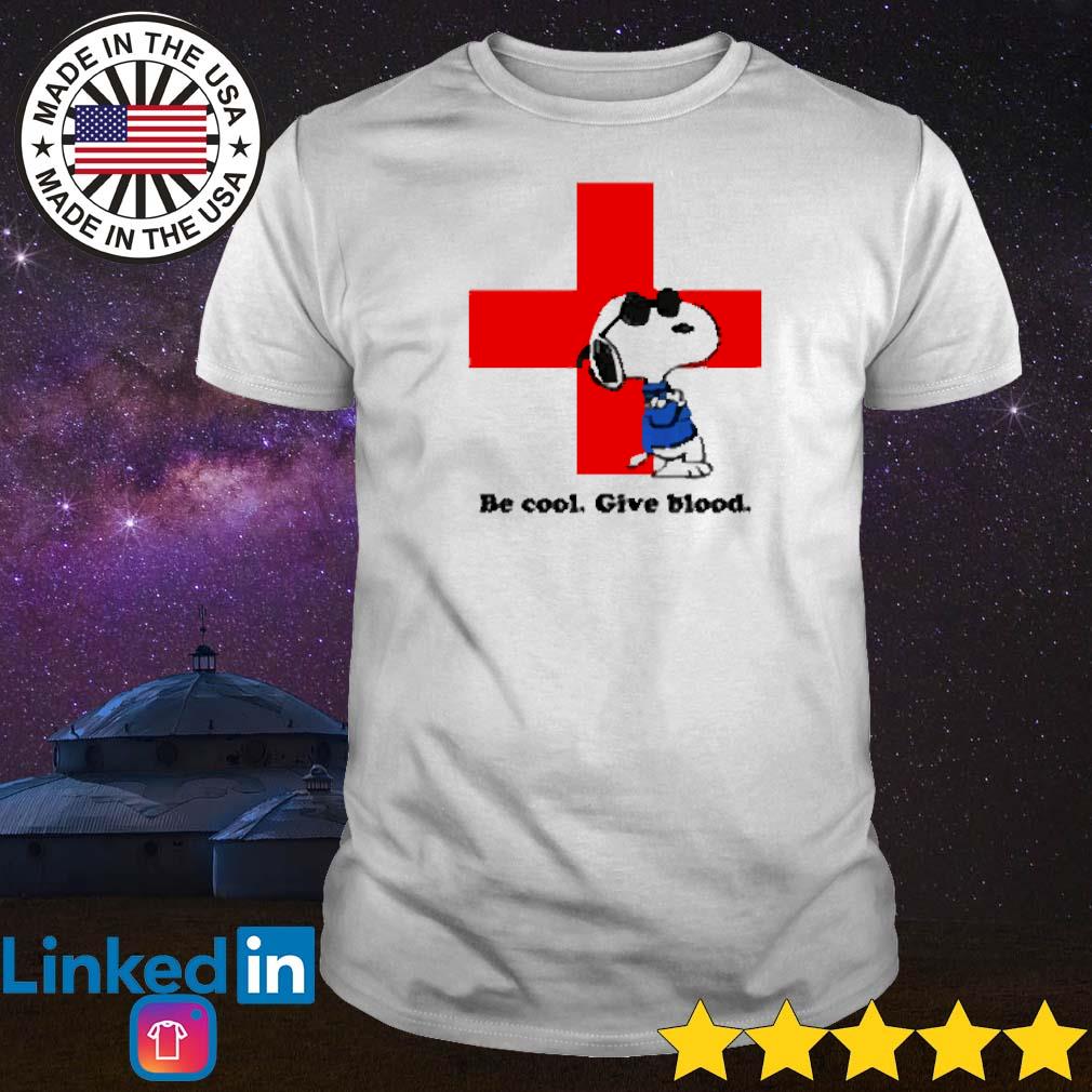 Premium Red cross Snoopy be cool give blood shirt